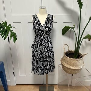 Banana Republic Black and White Patterned Wrap Dress